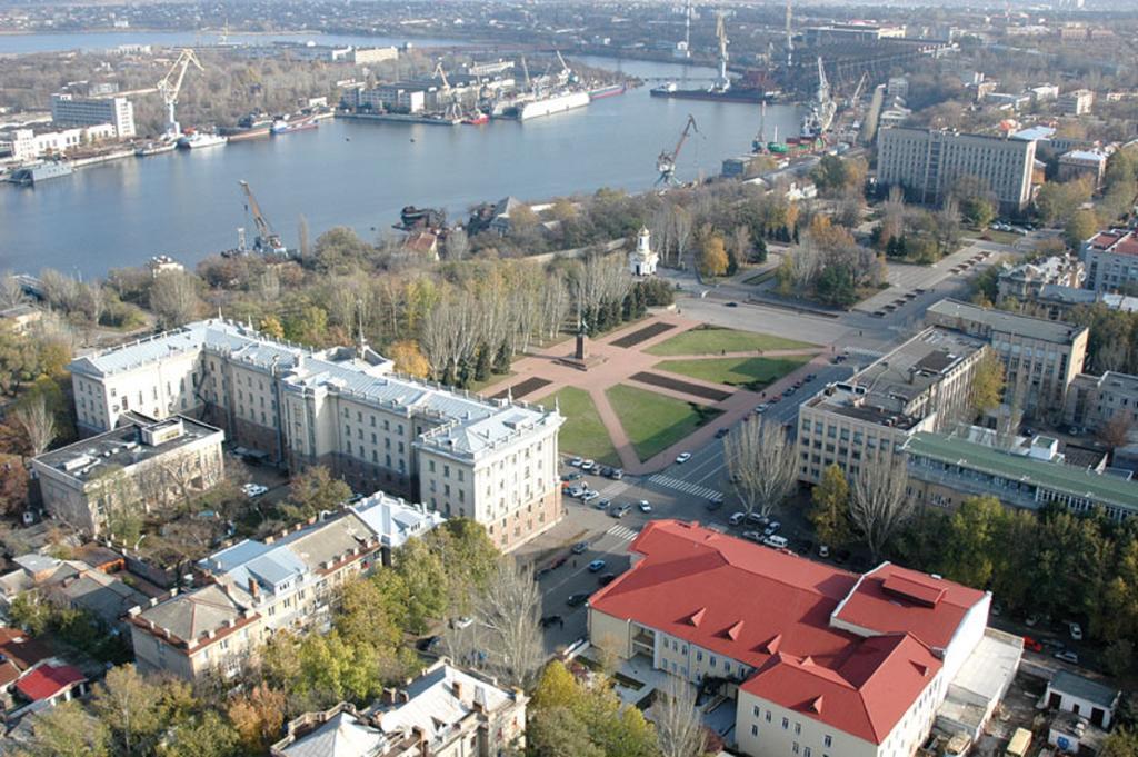 Apartments On Sobornaya Street Near The Waterfront Mykolaiv Exterior foto